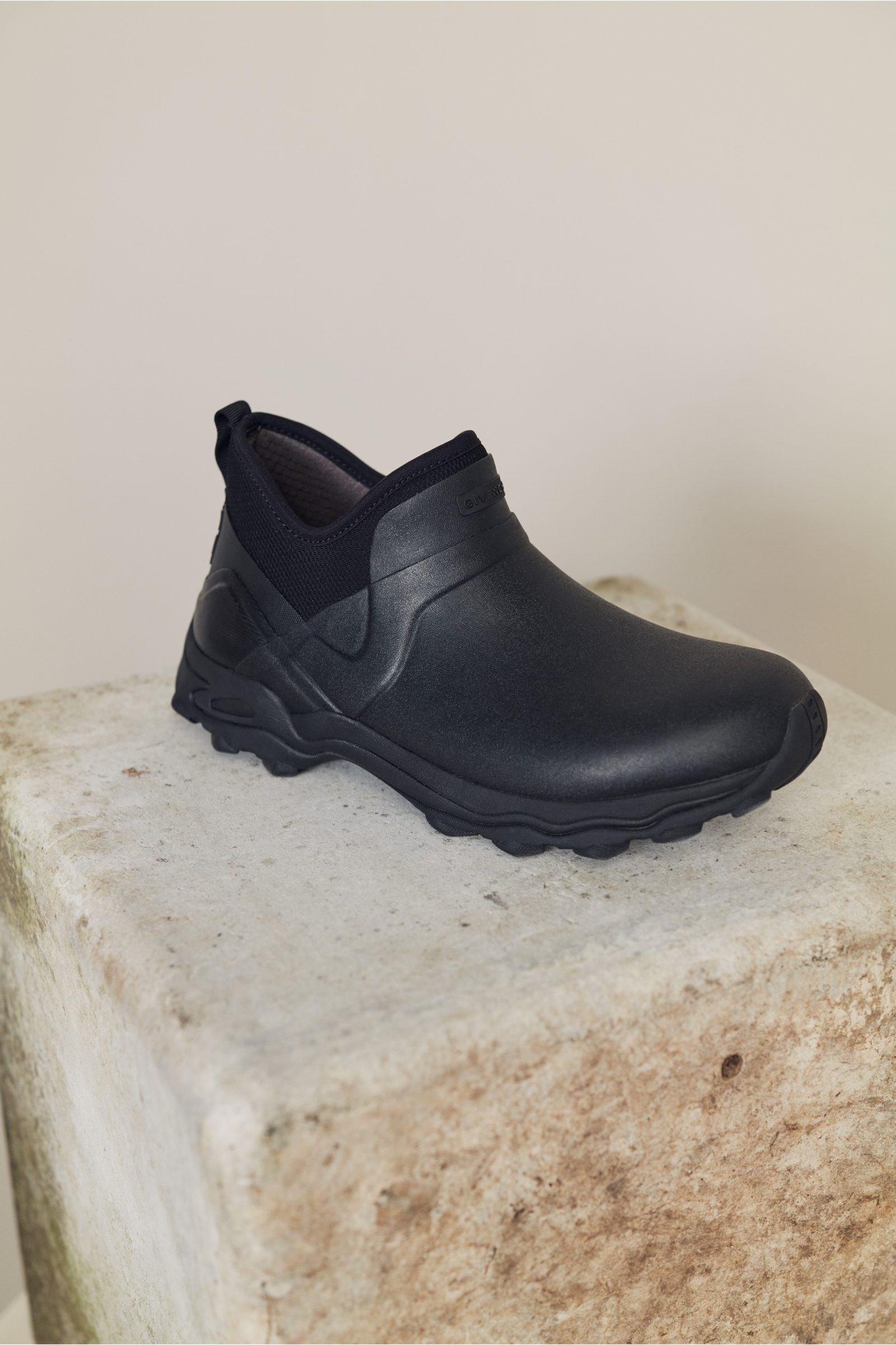 Givenchy x Bogs, Chelsea boot