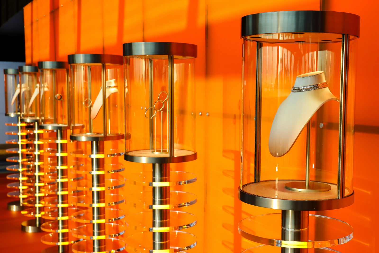 Bvlgari unveils the reimagined Tubogas collection at Brooklyn’s Skylight at Refinery as part of the Bvlgari Studio New York edition.