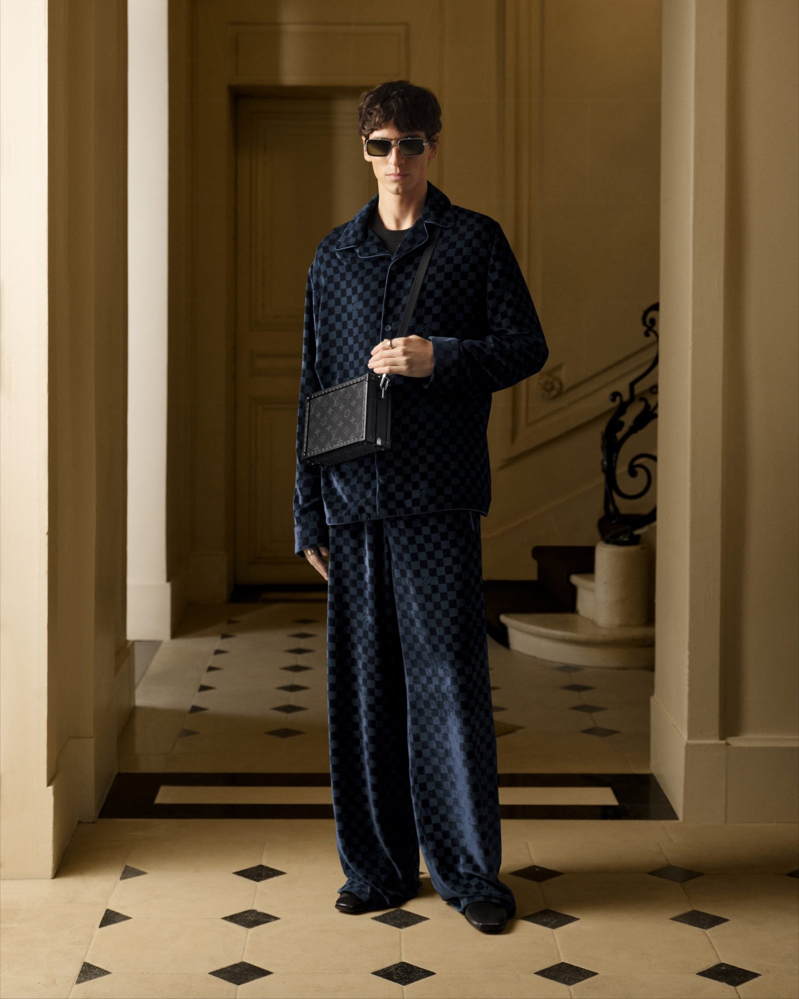 Look 8