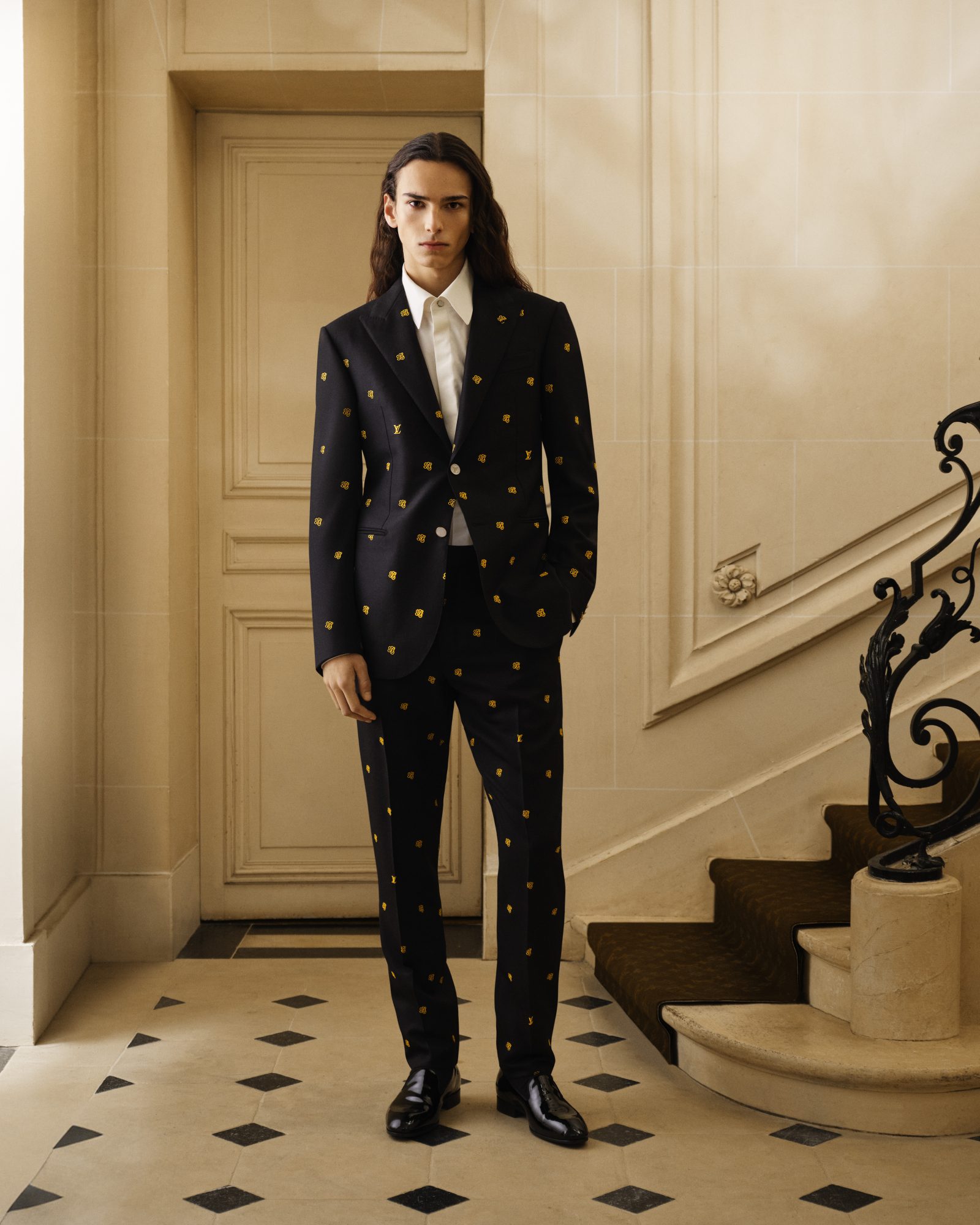Look 11