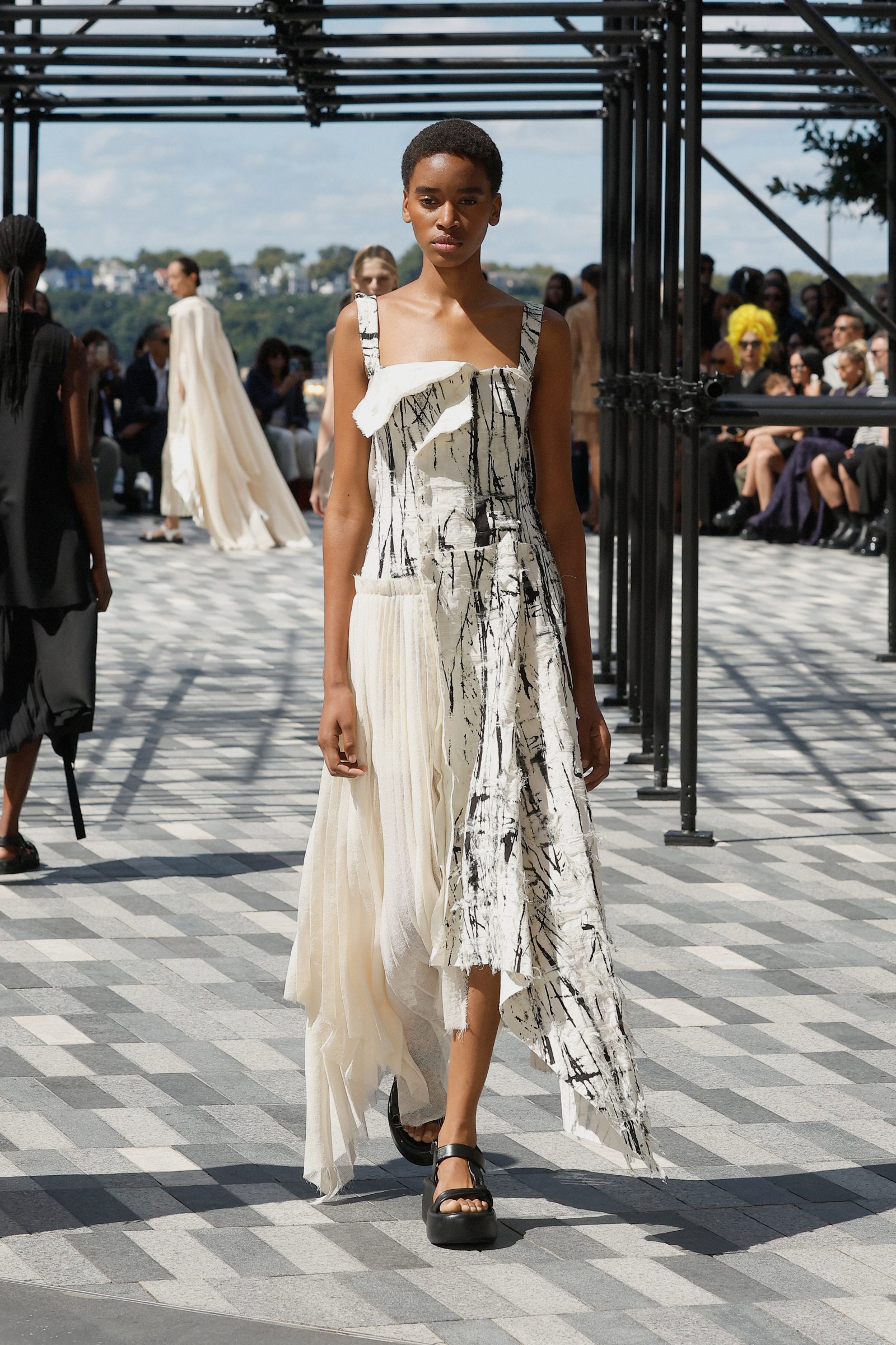 Look 29