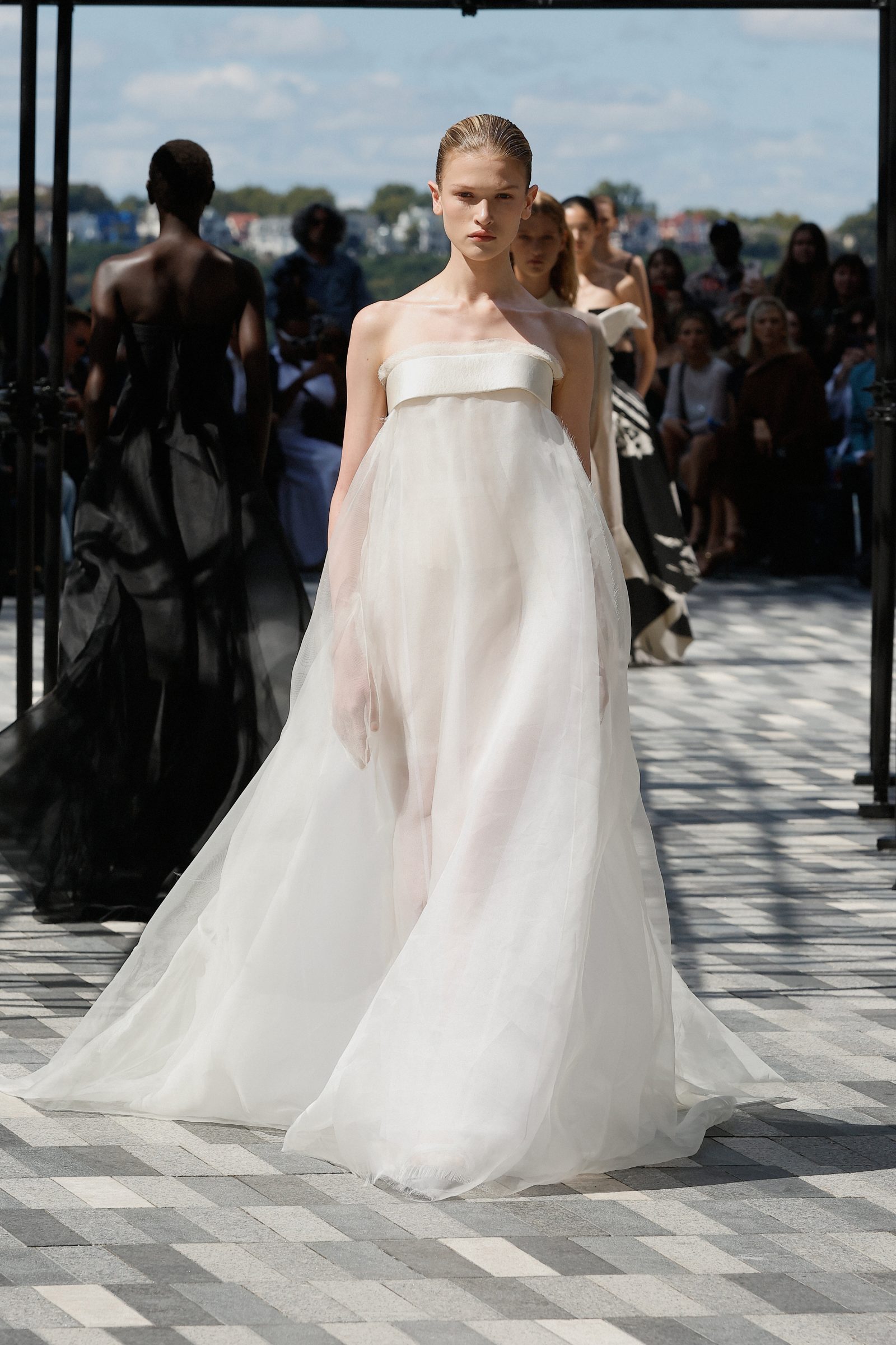 Look 39