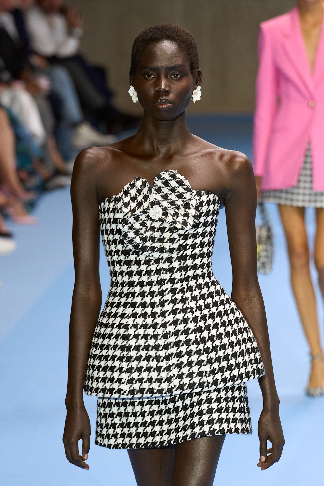 Look 30