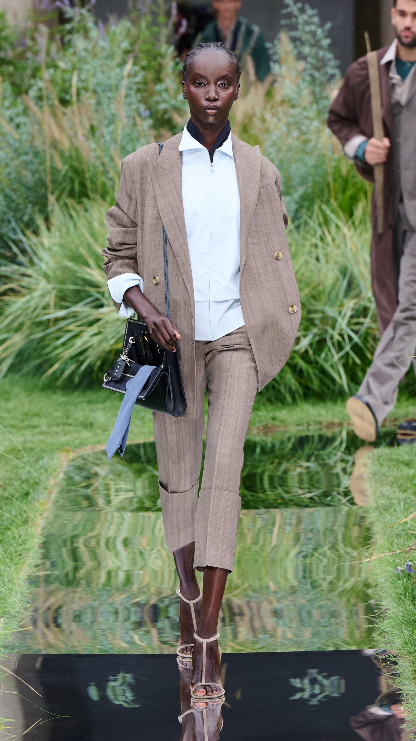 Look 5
