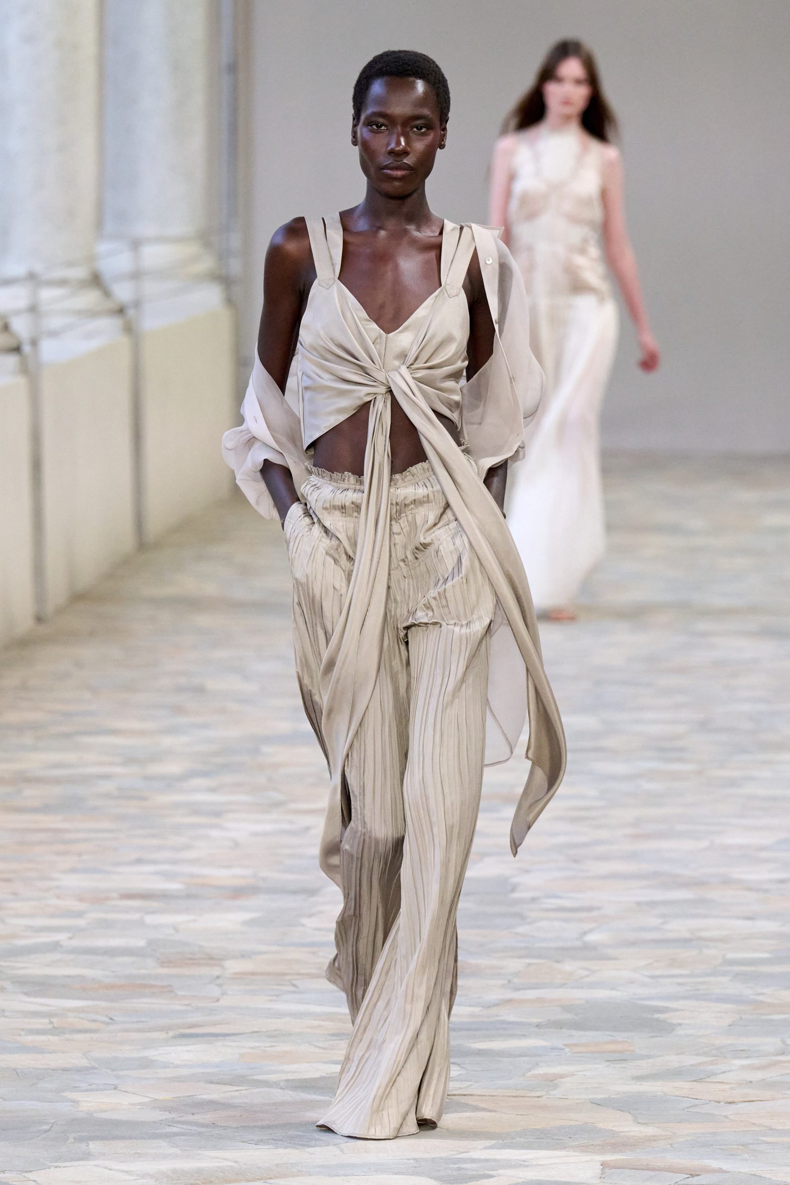 Look 5