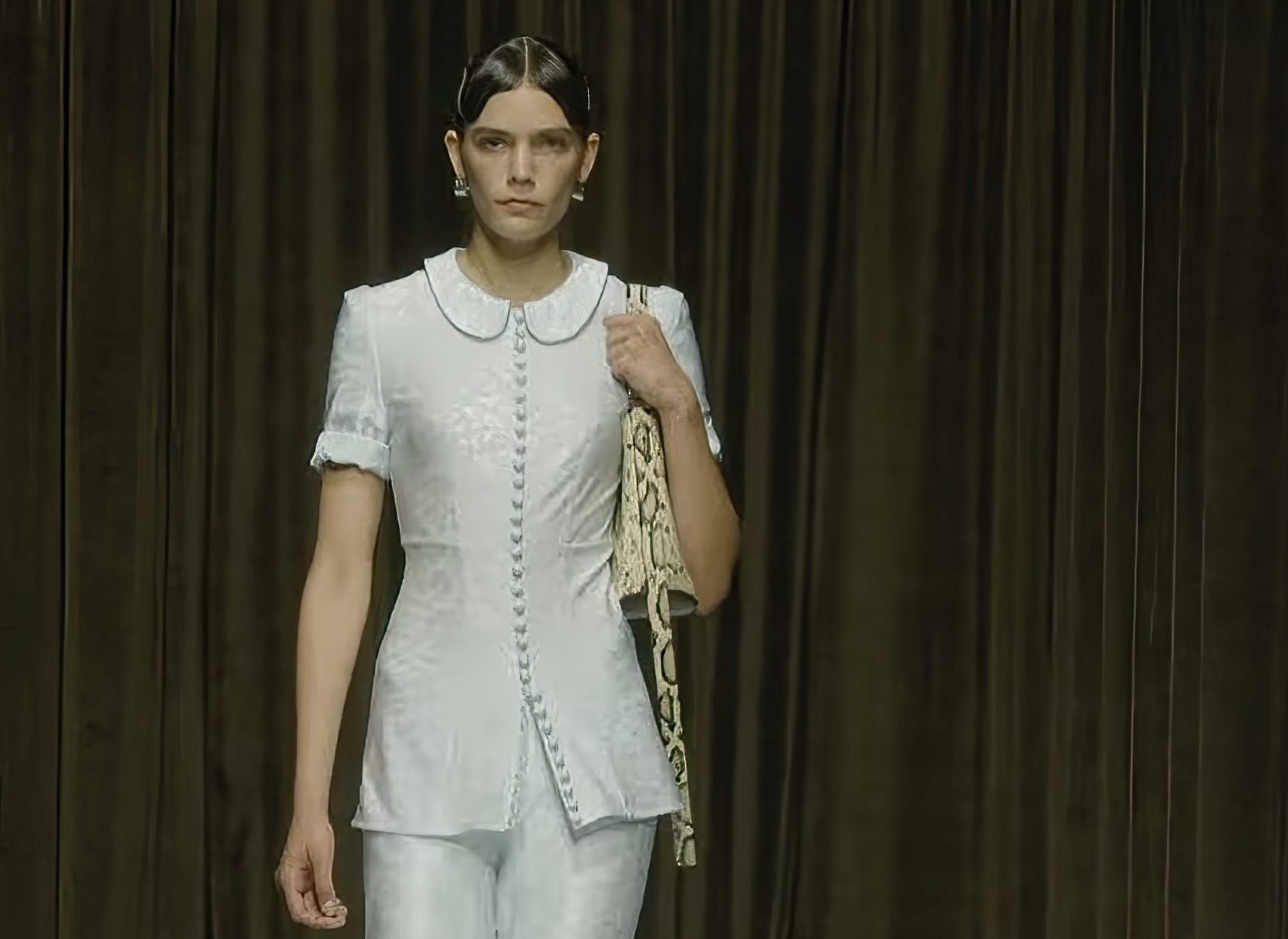 Look 24 (Image: Patricia Burén)