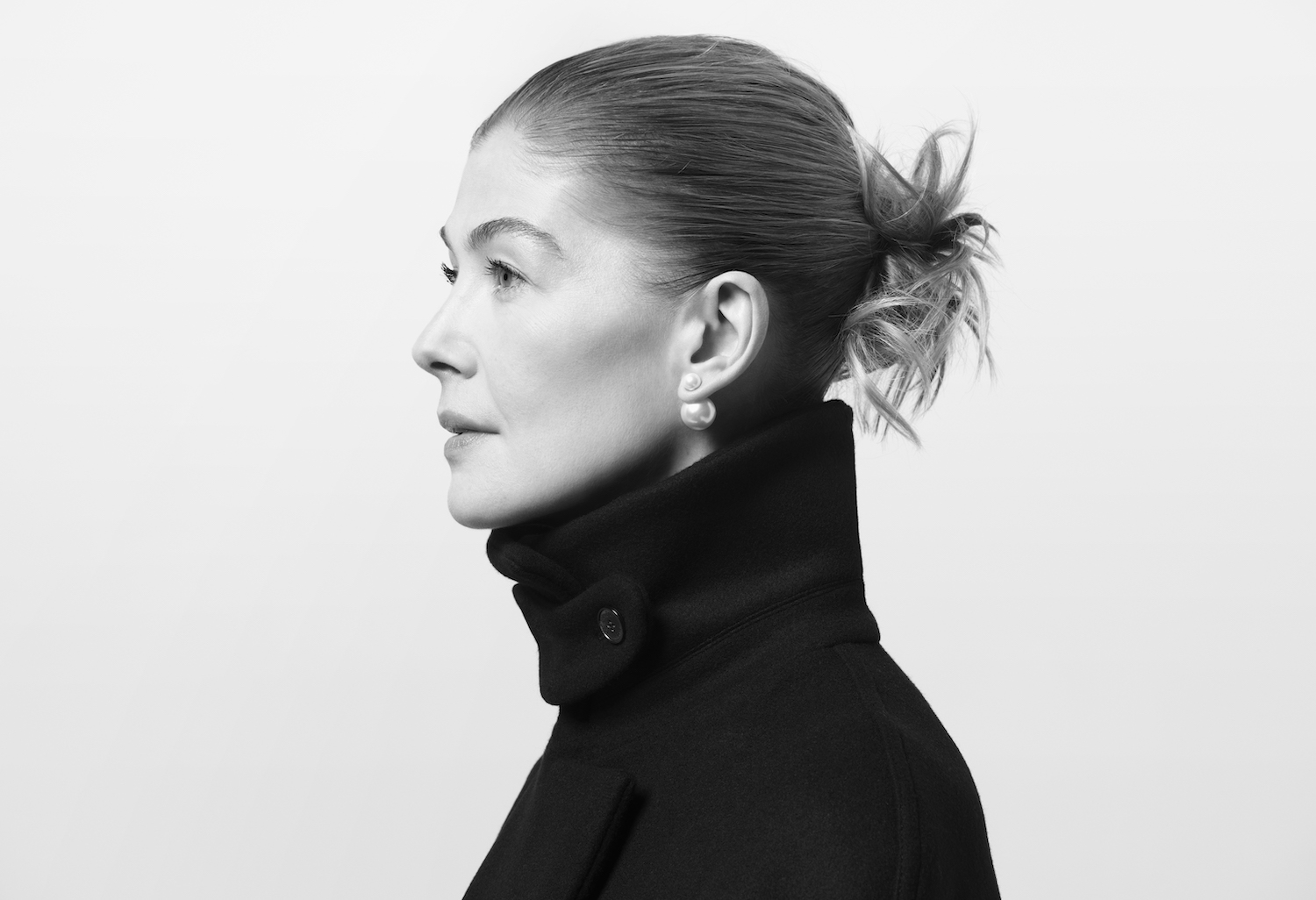 Actress Rosamund Pike shares her story on elegance and empowerment for Dior