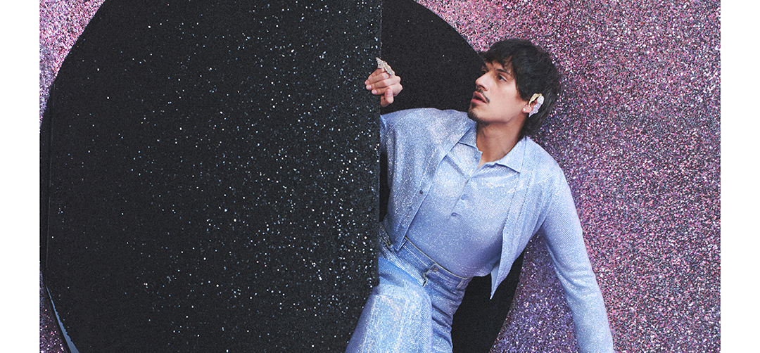 Loewe Unveils SS24 Campaign: A Tale of Fashion and Performance with Jamie Dornan and Omar Apollo