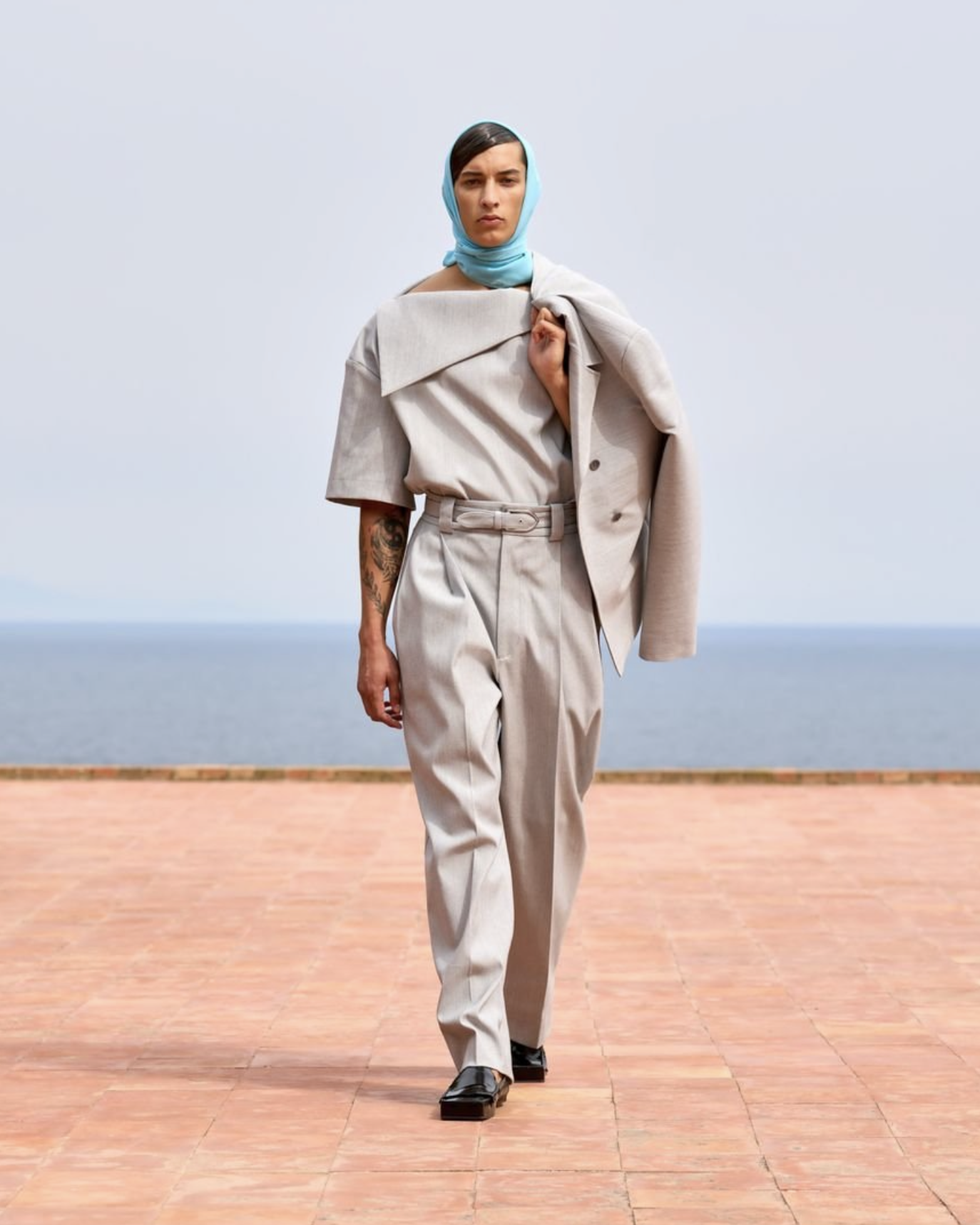 A travel-ready look from Jacquemus' Cruise 2025 collection Jacquemus Spring 2024