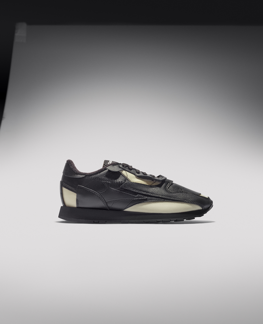 Maison Margiela x Reebok AW22 Classic Leather Memory (in black) Maison Margiela x Reebok AW22 Classic Leather Memory (in white)