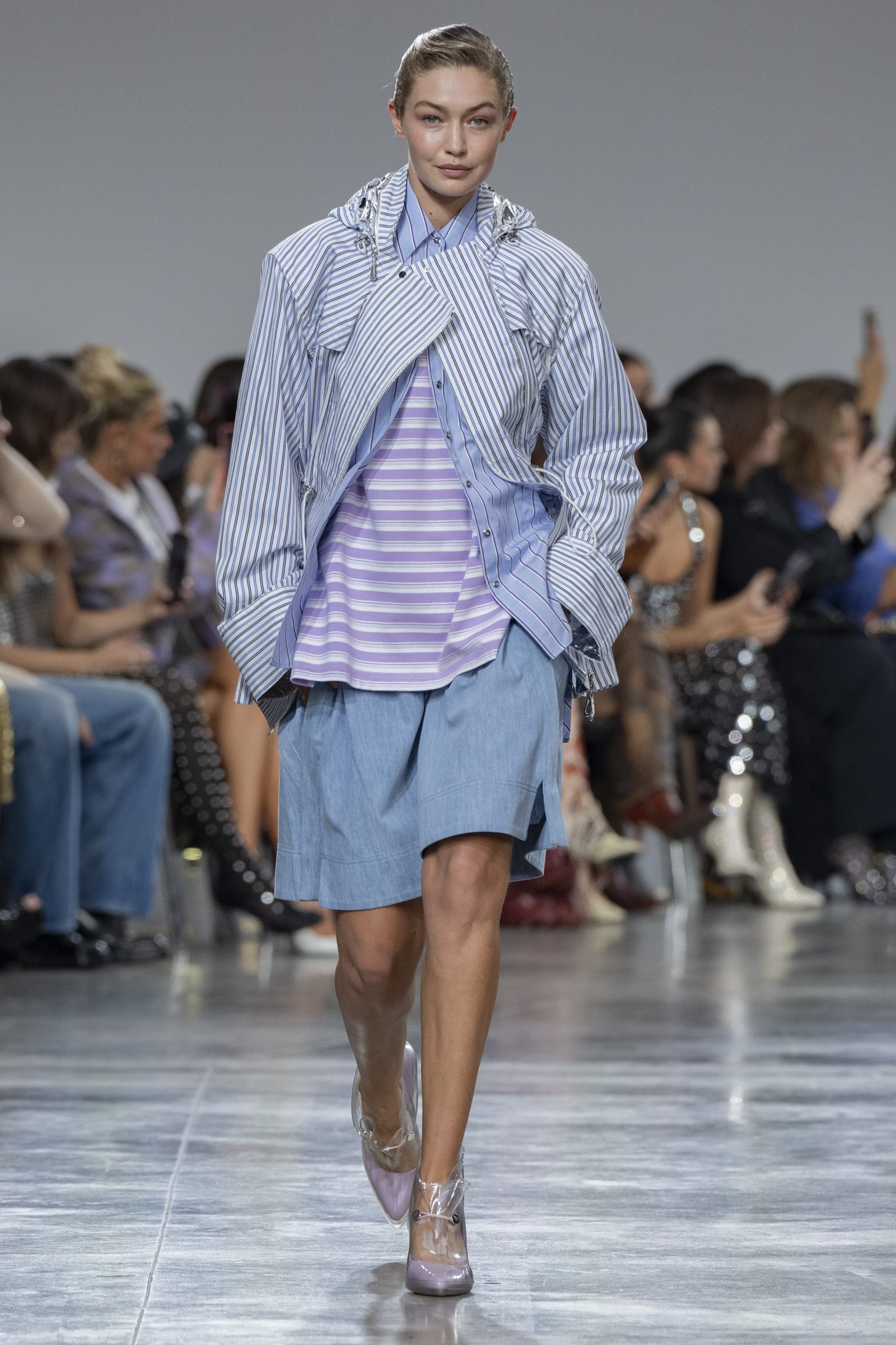 Look 1, Gigi Hadid opens Rabanne Spring-Summer 2025