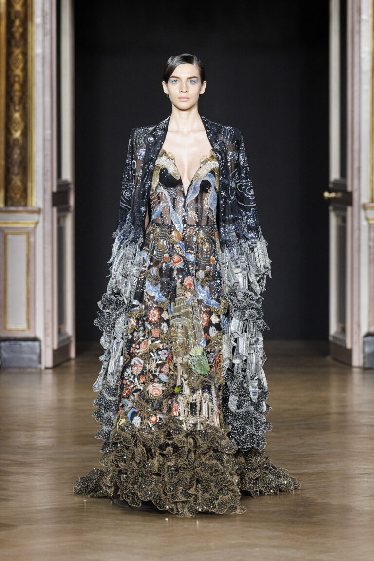 Rahul Mishra show, Runway, Coiuture, Spring Summer 2023, Paris Fashion Week