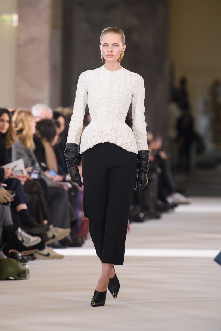 SCHIAPARELLI COUTURE SPRING SUMMER 2023