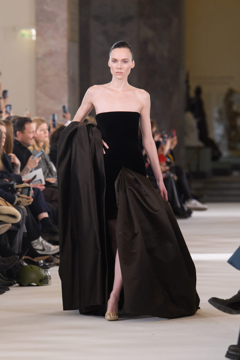SCHIAPARELLI COUTURE SPRING SUMMER 2023