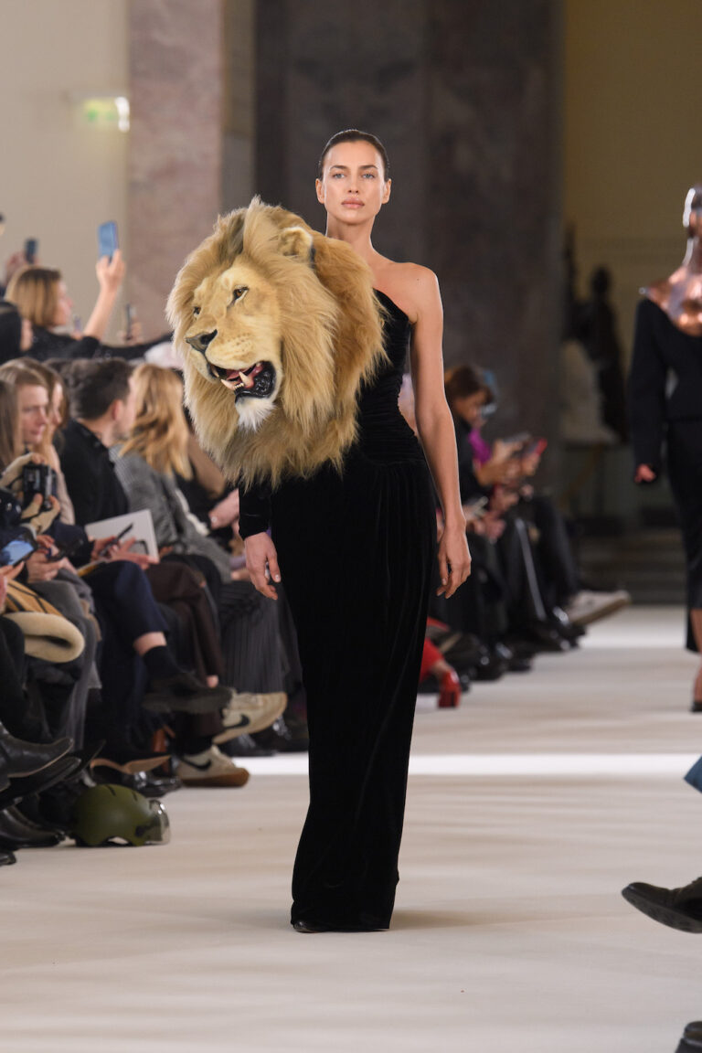 SCHIAPARELLI COUTURE SPRING SUMMER 2023 LION