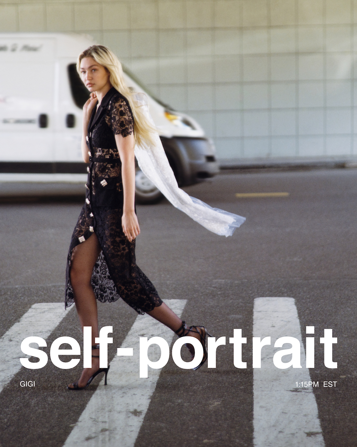 self-portrait_AW22 Collection_Gigi Hadid_©self-portrait_Zoe Ghertner_04 (Logo)