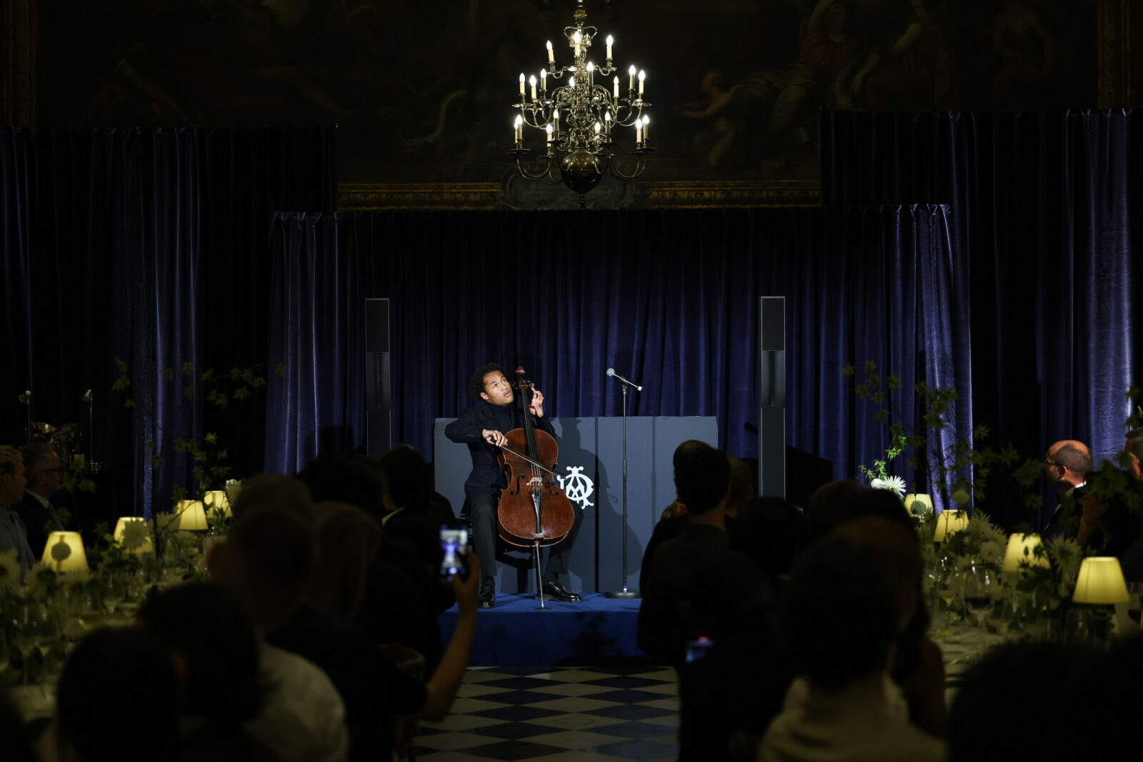 LONDON, ENGLAND - SEPTEMBER 12: Sheku Kanneh-Mason attends the celebration of Dunhill's 130-Year Anniversary at The Royal Hospital Chelsea on September 12, 2023 in London, England. (Photo by Dave Benett/Getty Images for dunhill)