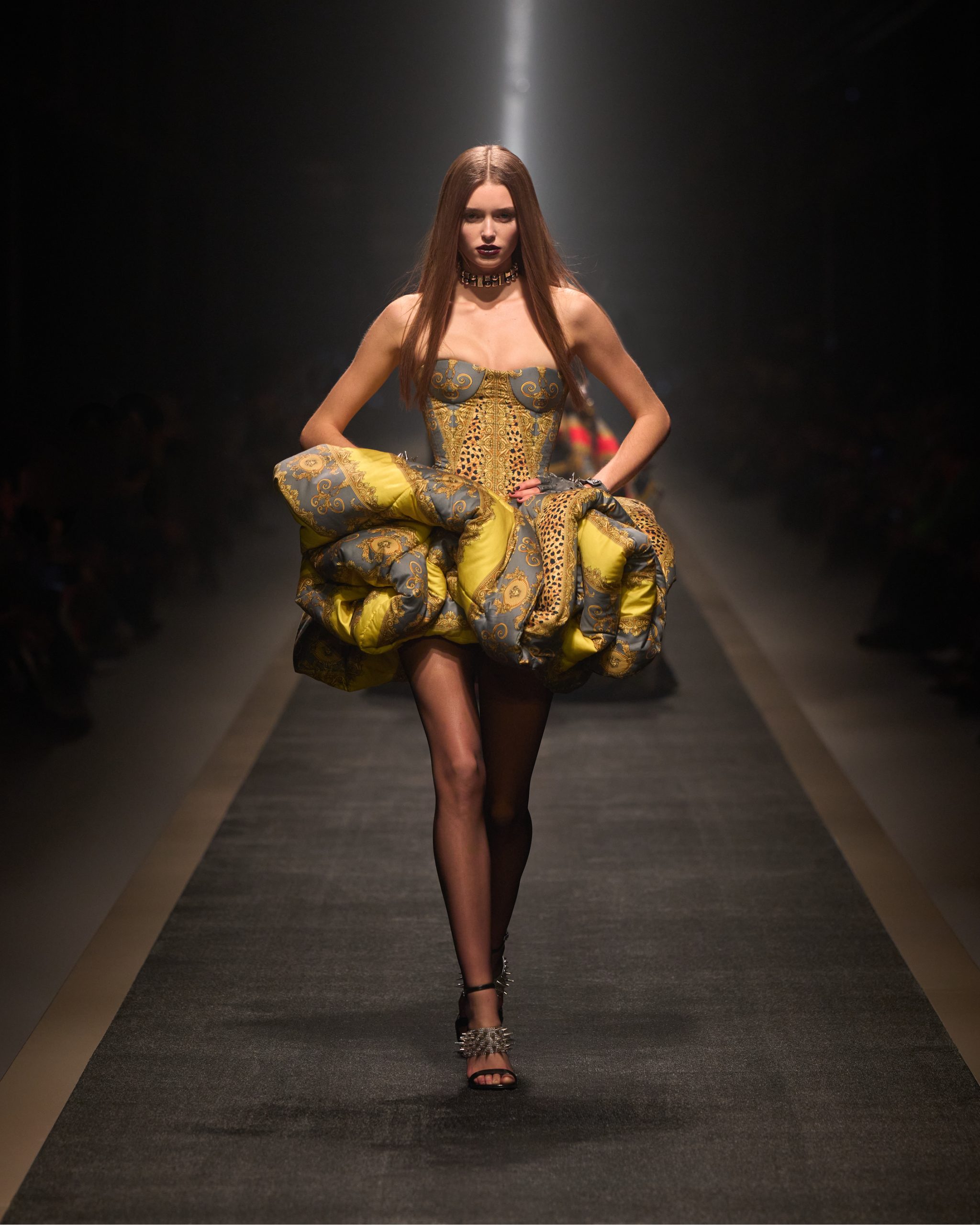 Look 2 from Versace's FW25 collection, shown during Milan Fashion Week (Photo courtesy of Versace) Look 2 from Versace